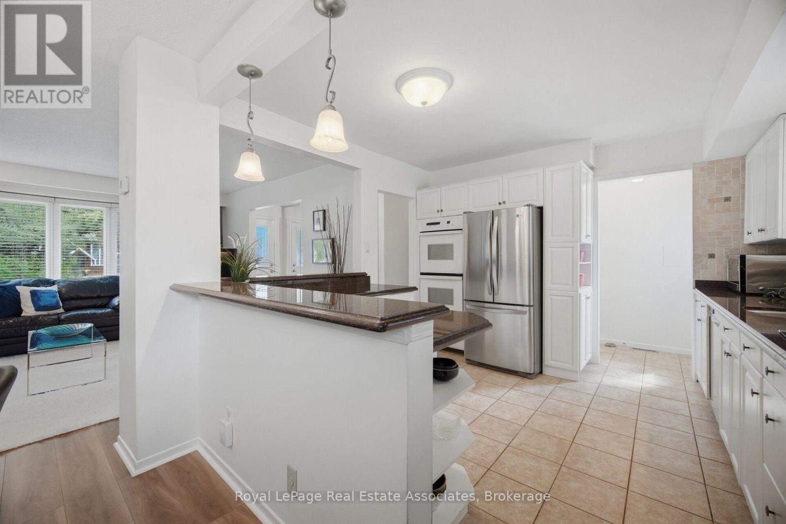 2452 Yarmouth Crescent, Oakville, ON