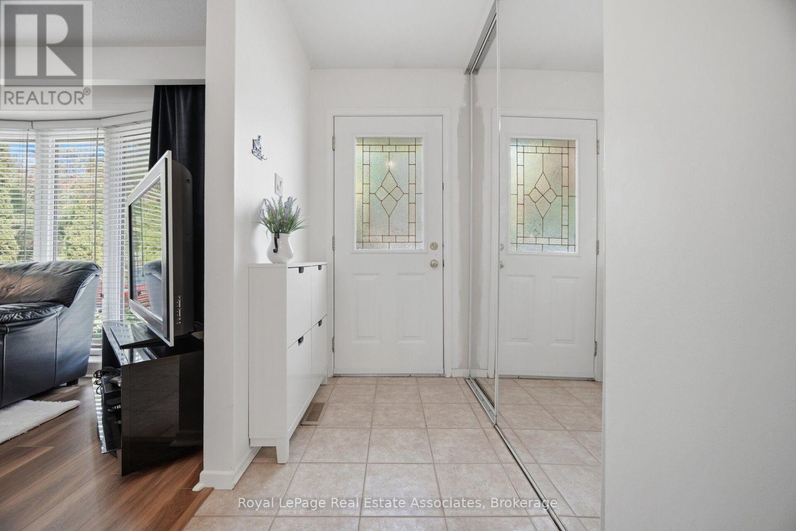 2452 Yarmouth Crescent, Oakville, ON