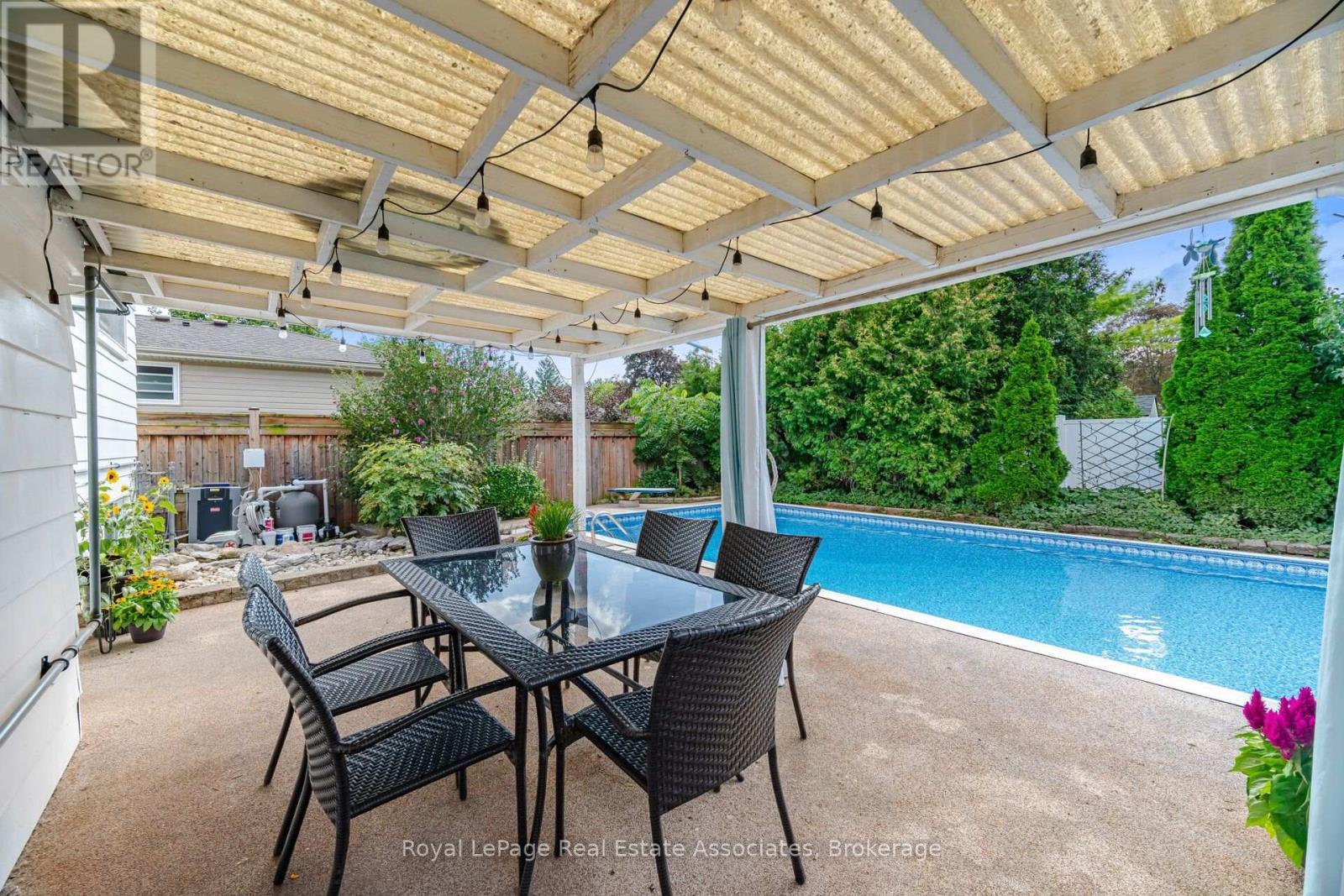 2452 Yarmouth Crescent, Oakville, ON