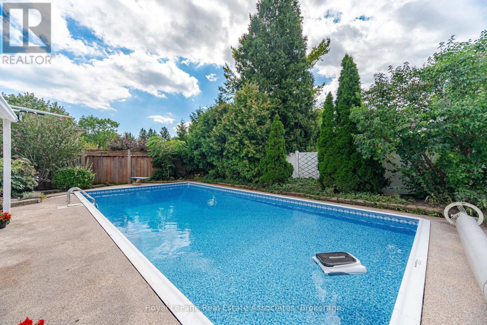 2452 Yarmouth Crescent, Oakville, ON
