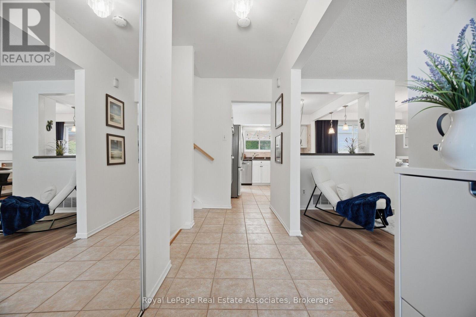 2452 Yarmouth Crescent, Oakville, ON