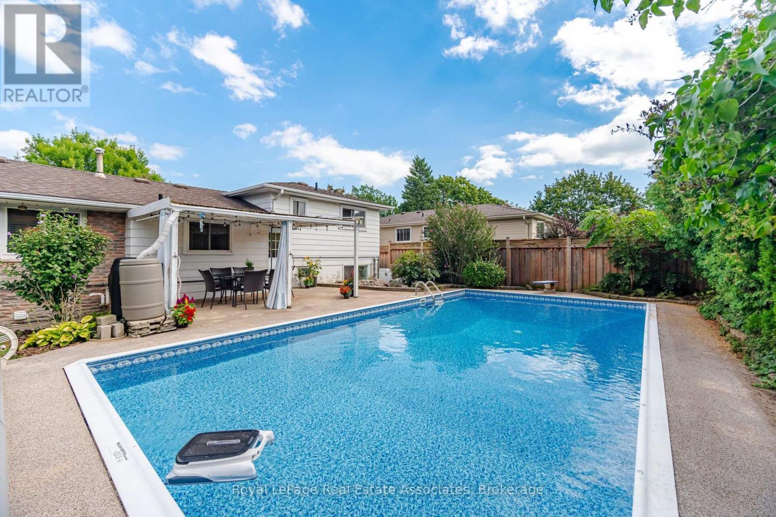 2452 Yarmouth Crescent, Oakville, ON