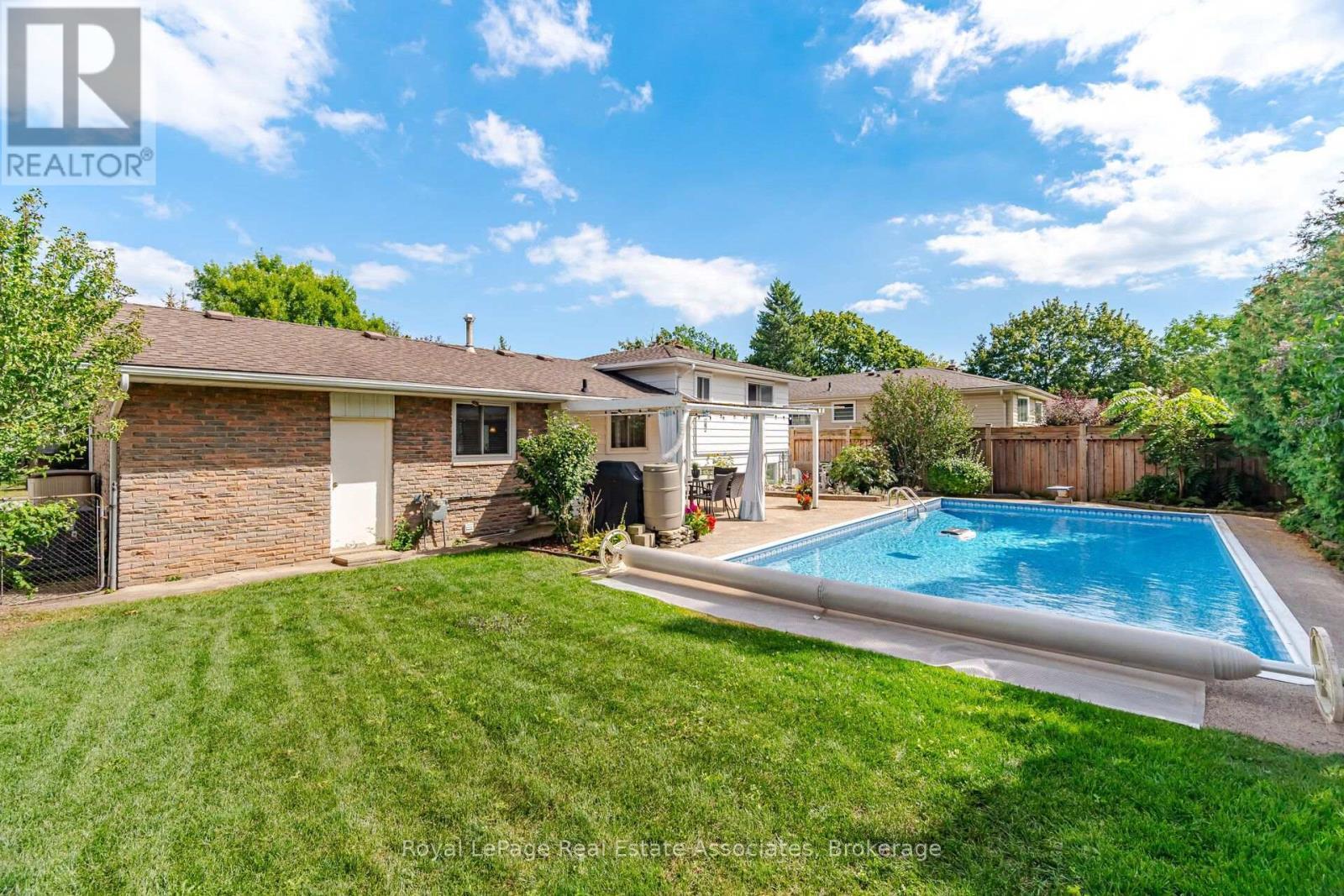2452 Yarmouth Crescent, Oakville, ON