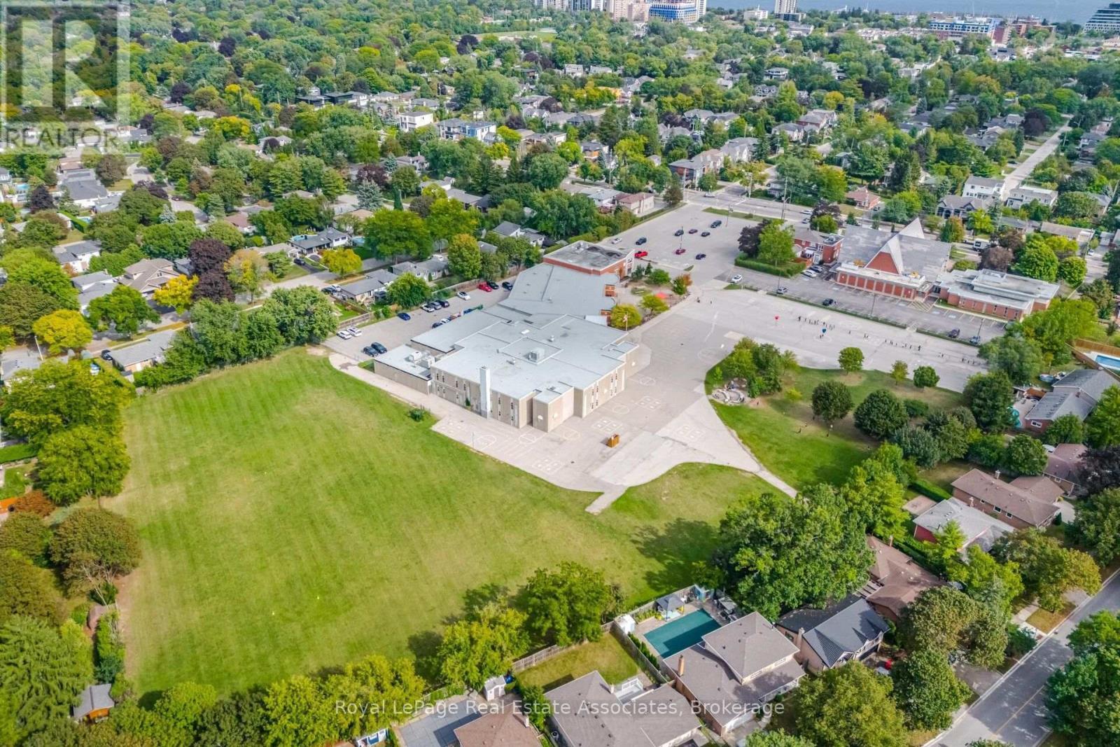 2452 Yarmouth Crescent, Oakville, ON