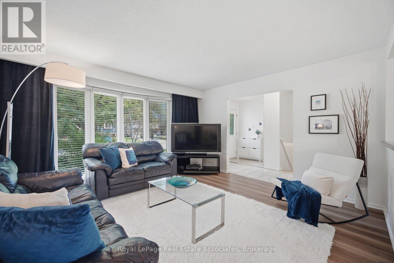 2452 Yarmouth Crescent, Oakville, ON