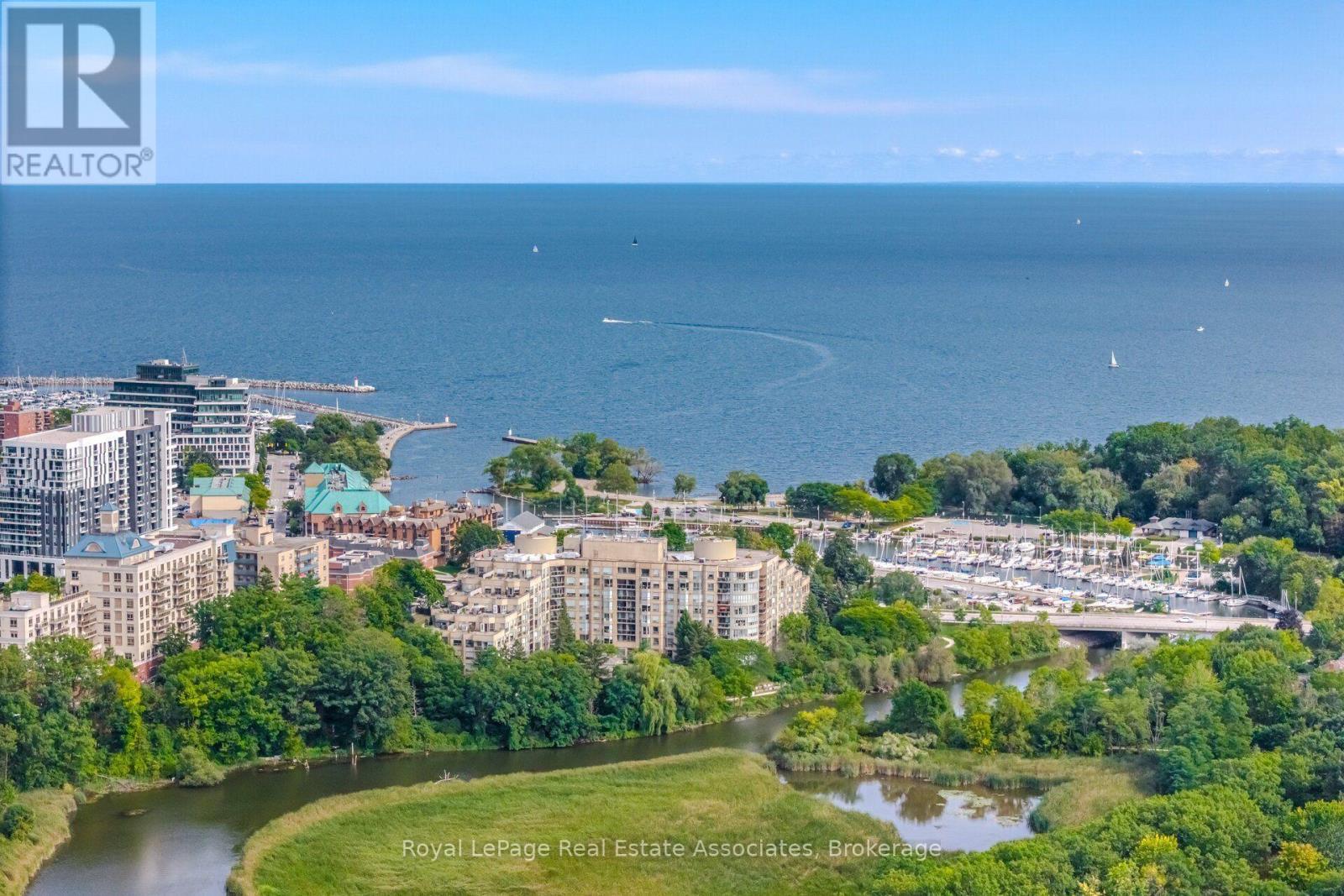 2452 Yarmouth Crescent, Oakville, ON