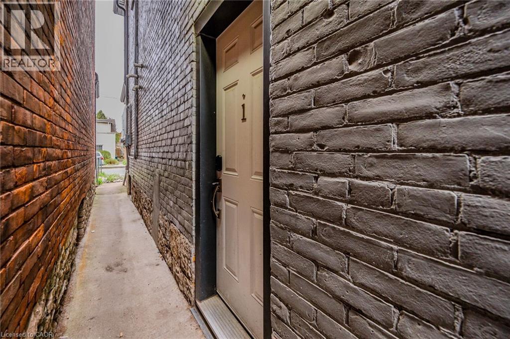 Lower Unit (#1) - 74 Cathcart Street, Hamilton, ON
