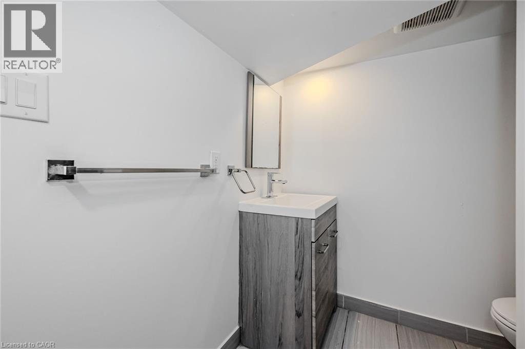 Lower Unit (#1) - 74 Cathcart Street, Hamilton, ON