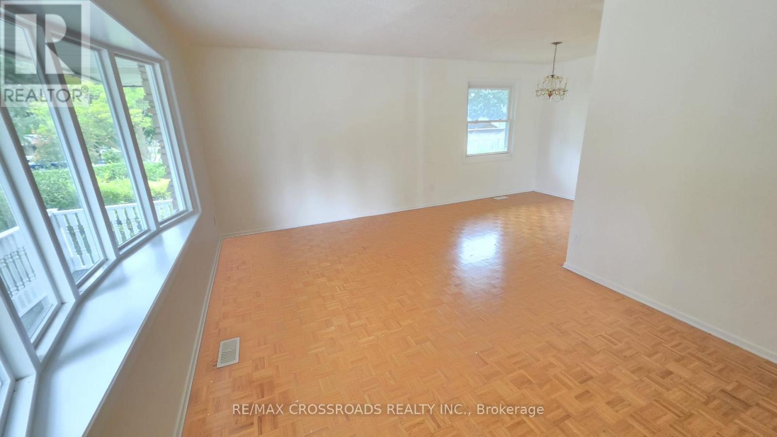 106 Kimberly Crescent, Kitchener, ON