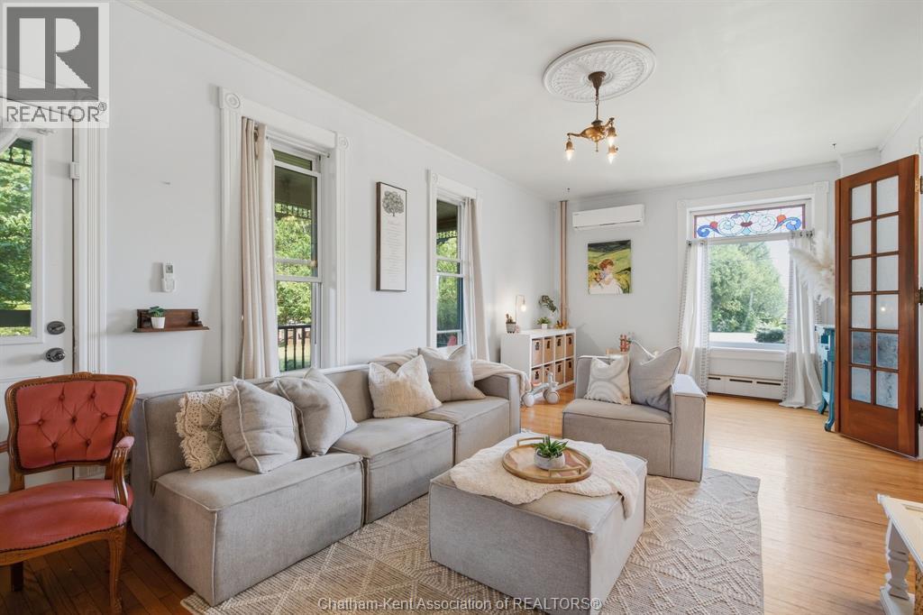 136 King Street South, Highgate, ON