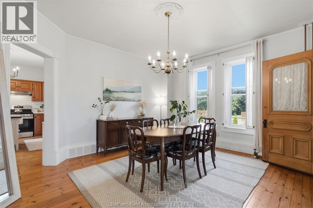 136 King Street South, Highgate, ON