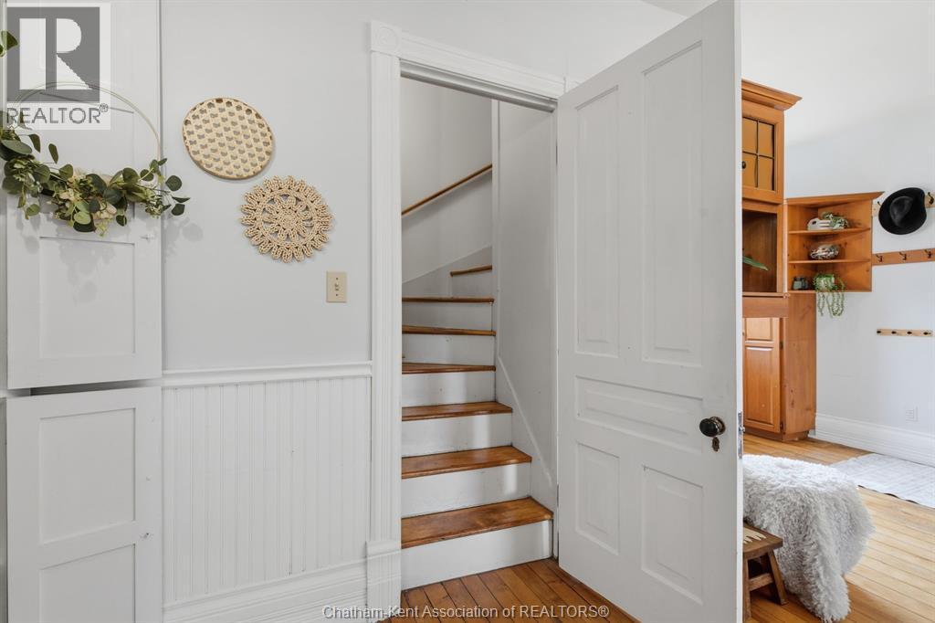 136 King Street South, Highgate, ON