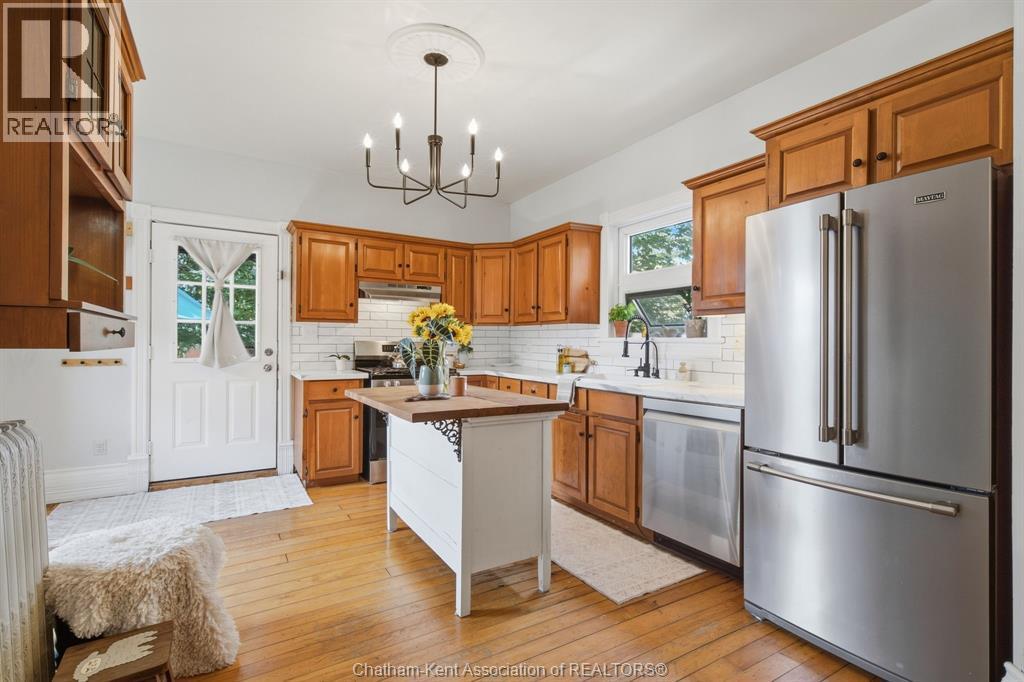 136 King Street South, Highgate, ON