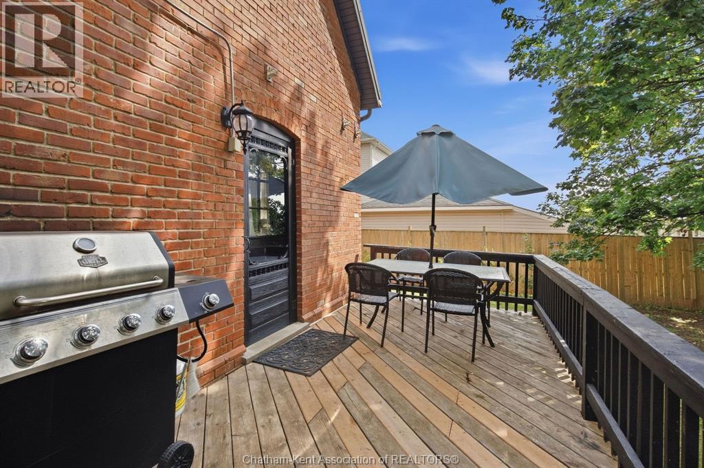 136 King Street South, Highgate, ON