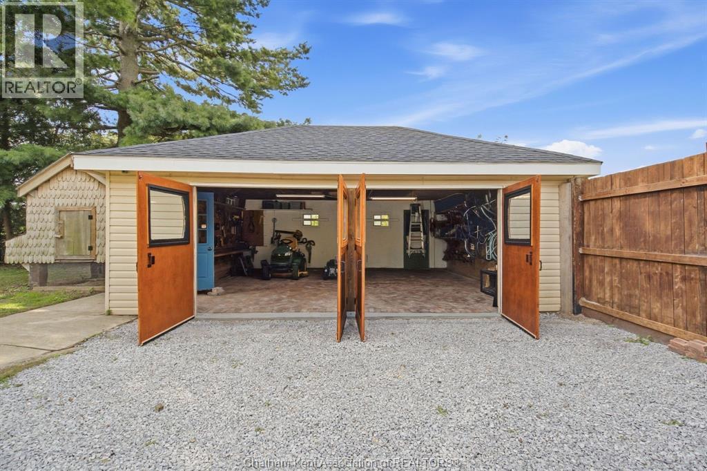 136 King Street South, Highgate, ON
