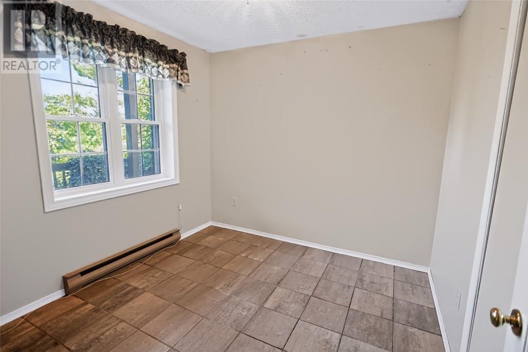 56 Silverbirch Crescent, Skead, ON