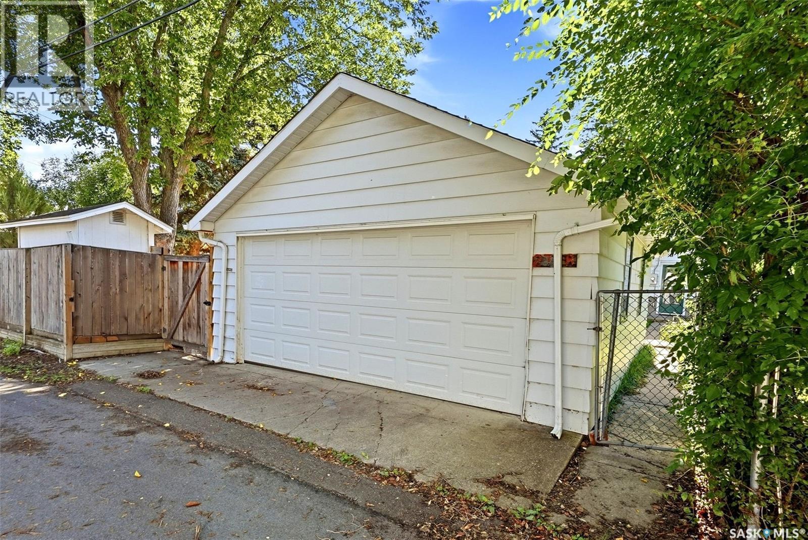 2728 Assiniboine Avenue, Regina, SK