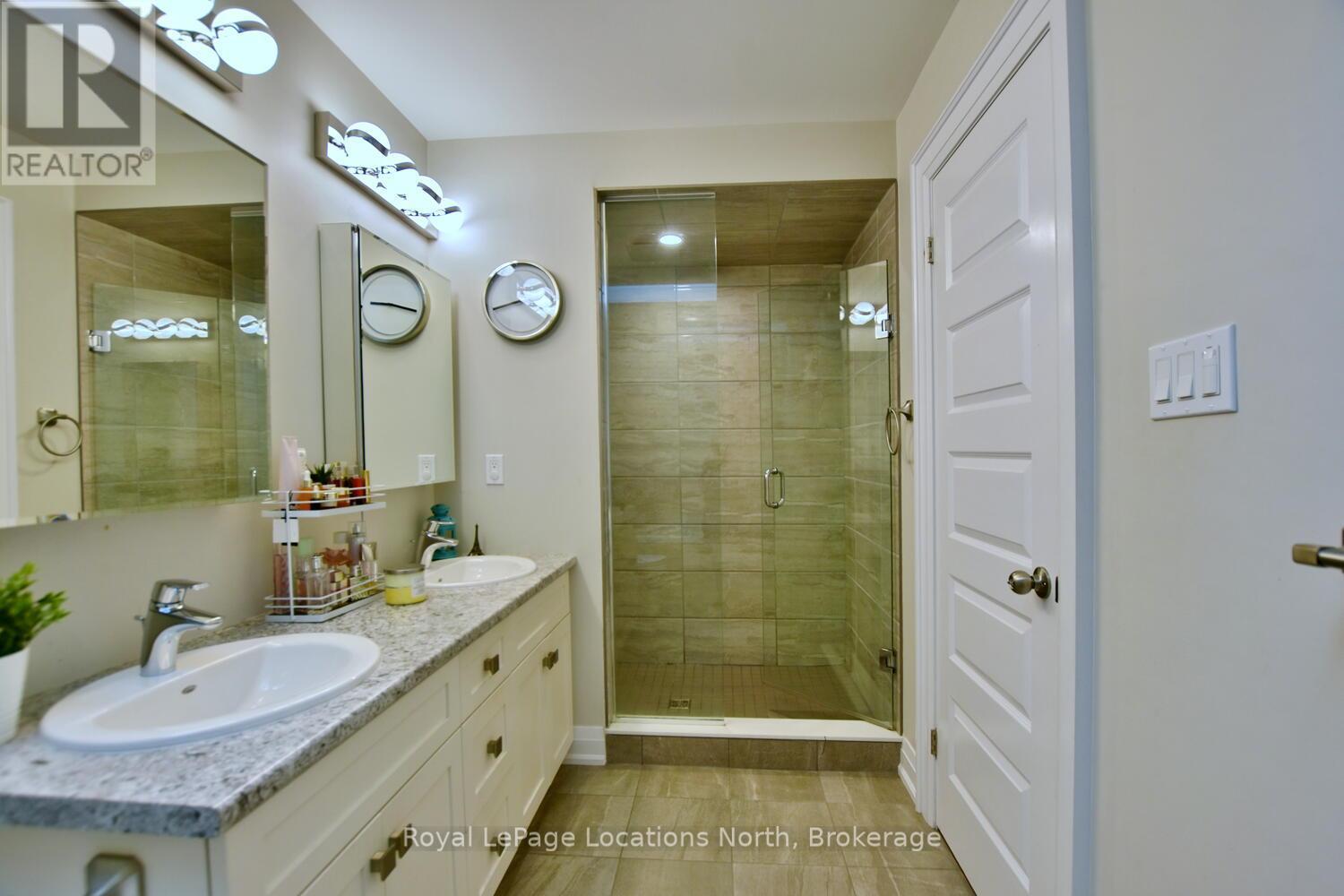 22 Portland Street, Collingwood, ON