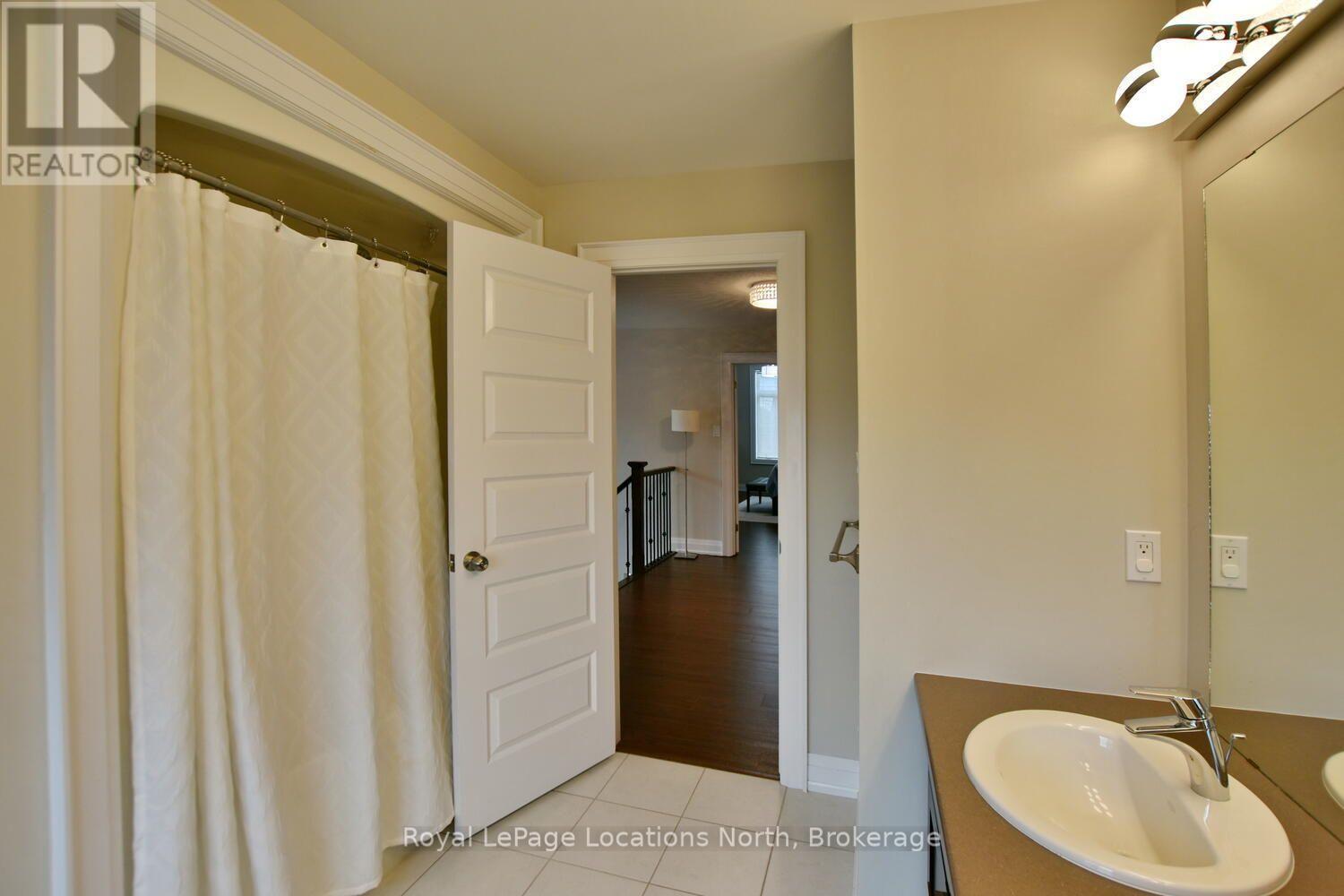 22 Portland Street, Collingwood, ON