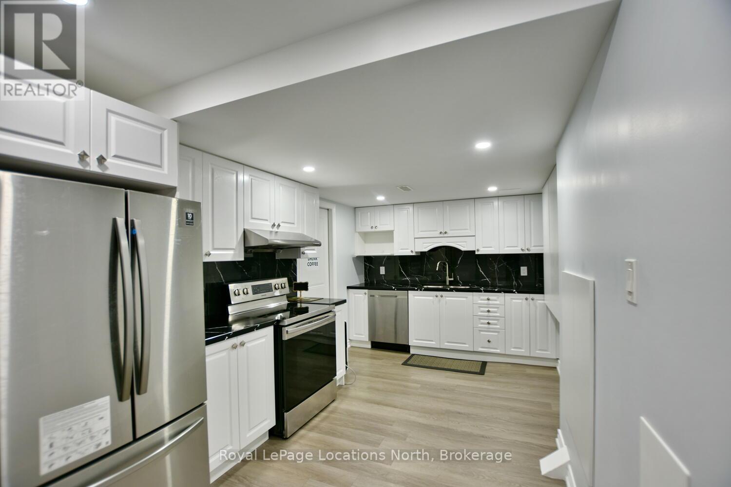 22 Portland Street, Collingwood, ON