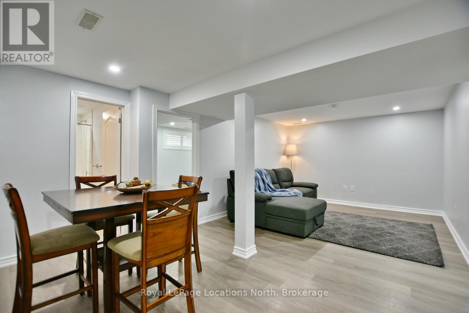 22 Portland Street, Collingwood, ON