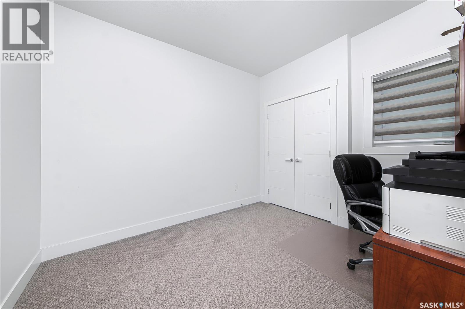 106 Kenaschuk Crescent, Saskatoon, SK