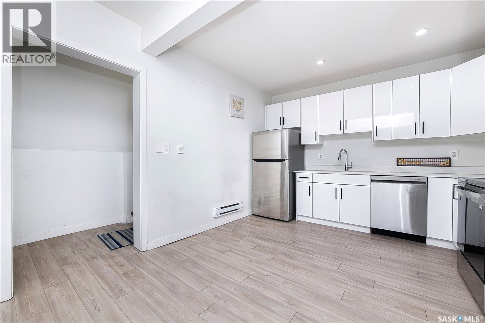 106 Kenaschuk Crescent, Saskatoon, SK