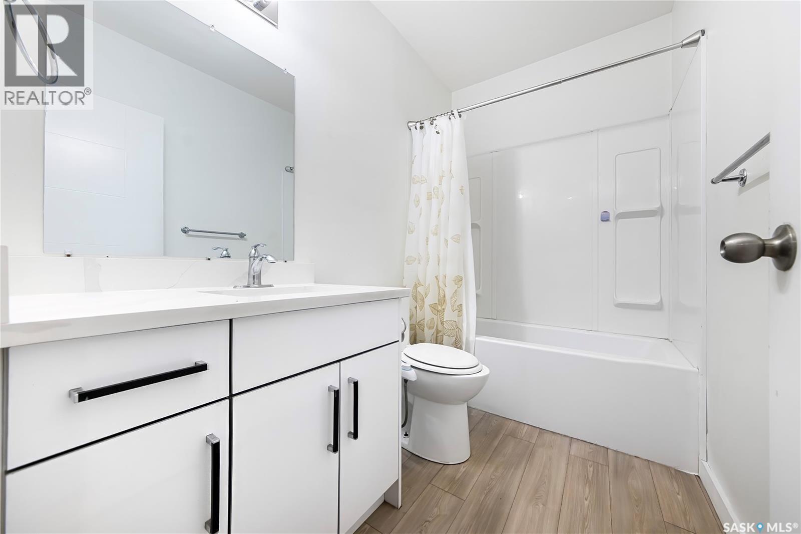 106 Kenaschuk Crescent, Saskatoon, SK