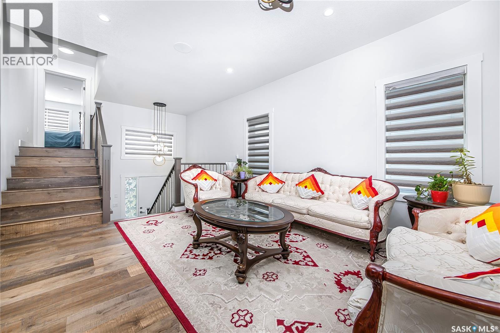 106 Kenaschuk Crescent, Saskatoon, SK