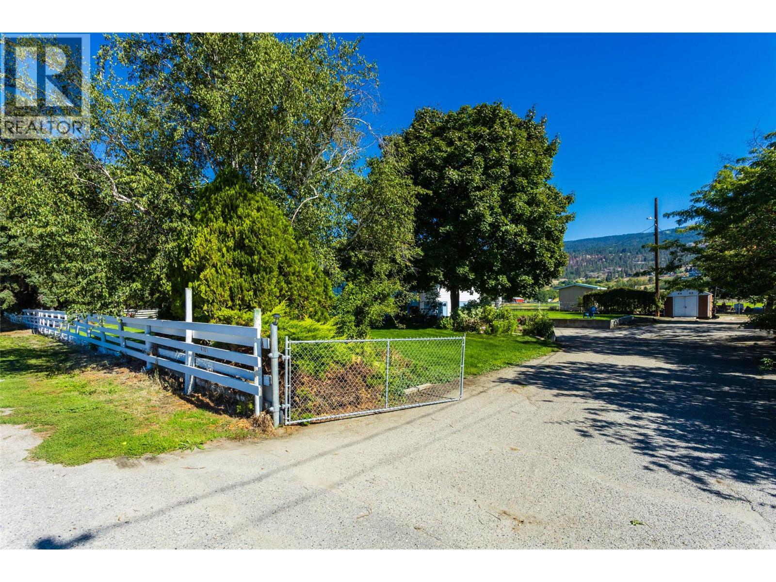 Front Entrance - 4781 Old Vernon Road, Kelowna, BC