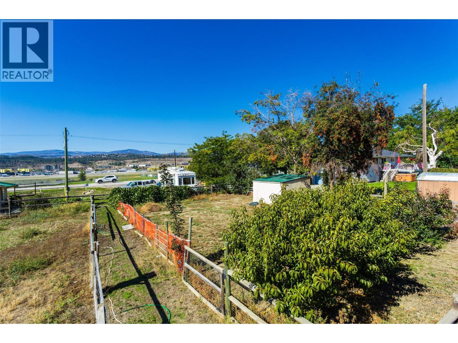 Frt sectioned area 1 - 4781 Old Vernon Road, Kelowna, BC