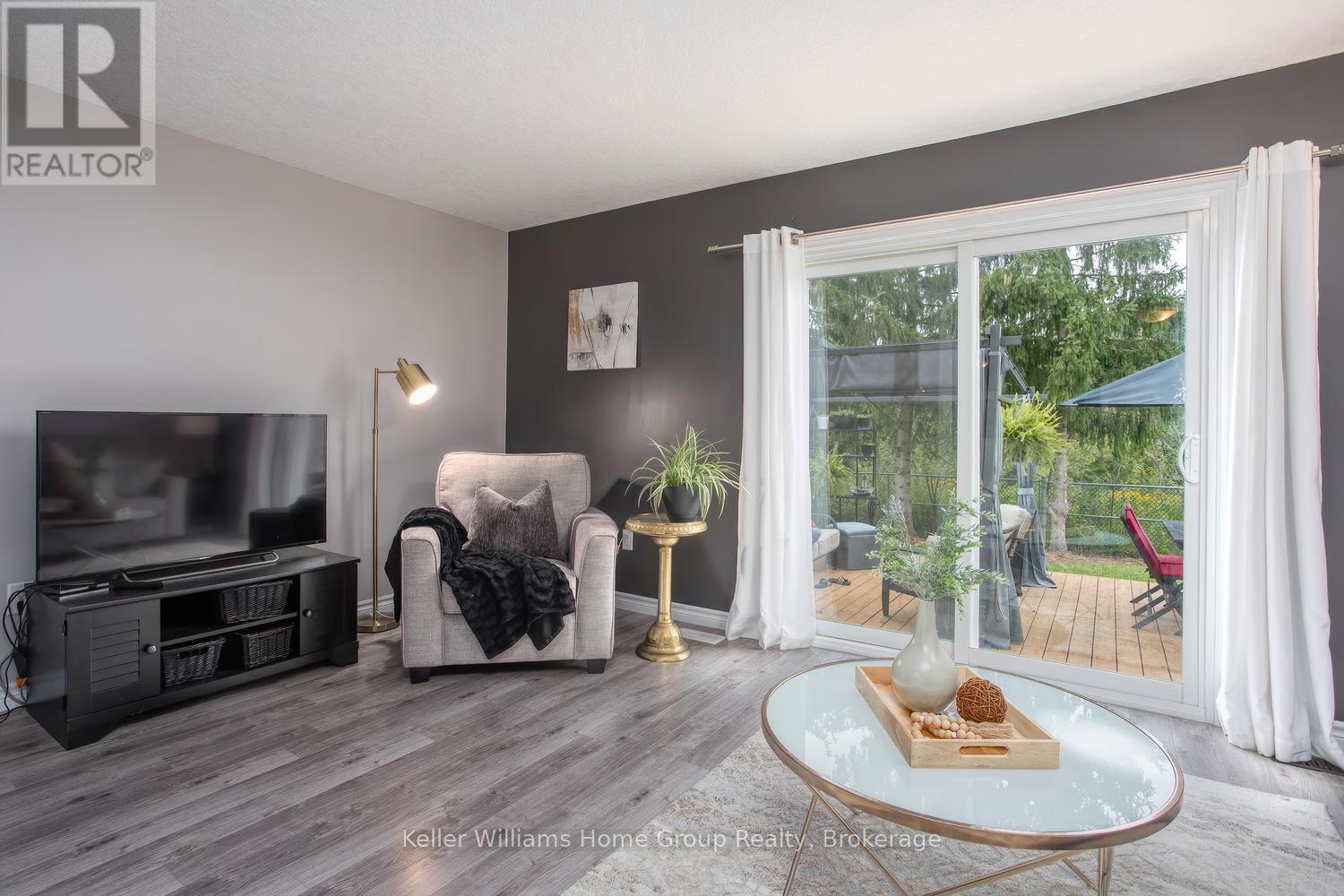 21 - 30 Imperial Road S, Guelph (Willow West/Sugarbush/West Acres), ON