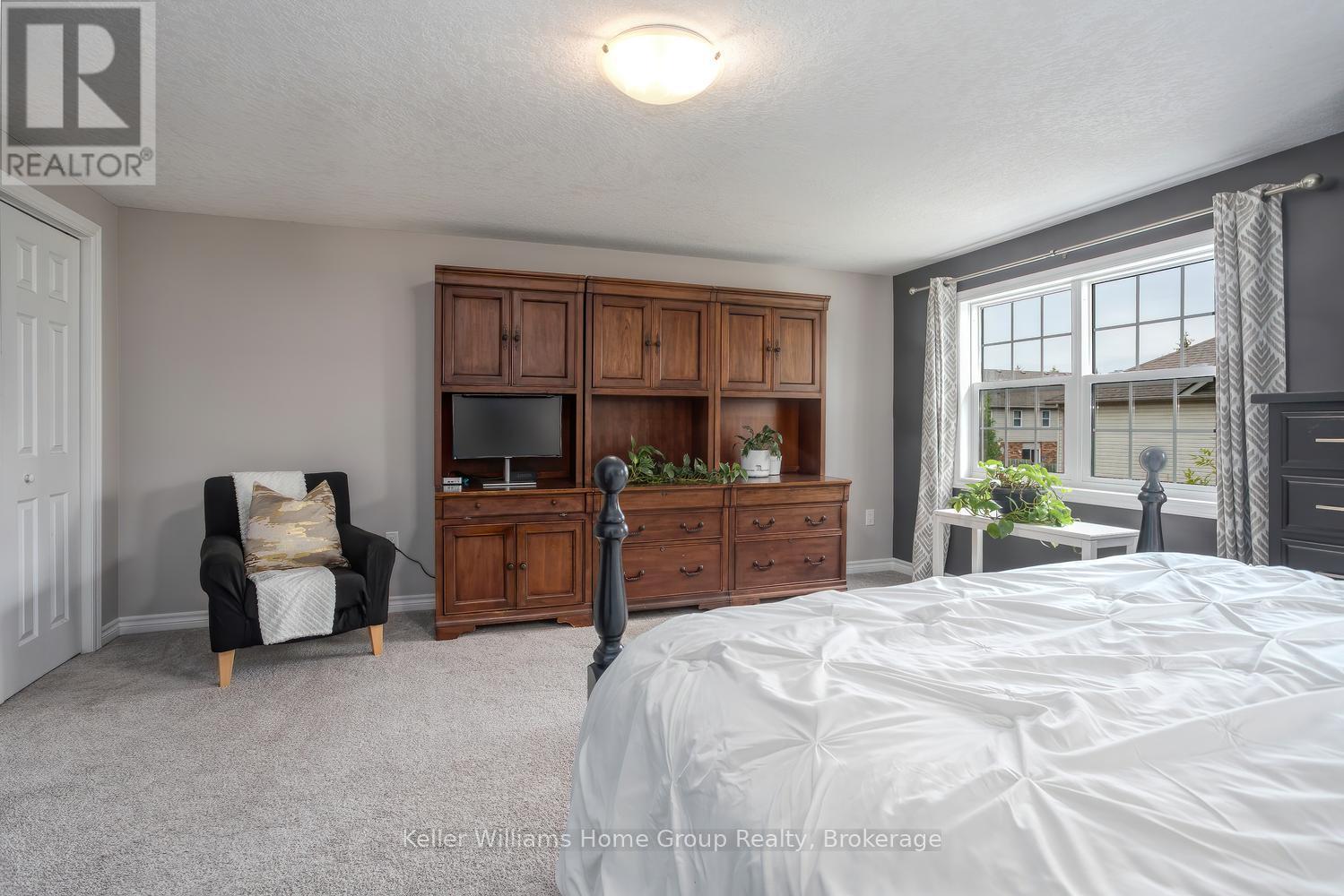 21 - 30 Imperial Road S, Guelph (Willow West/Sugarbush/West Acres), ON
