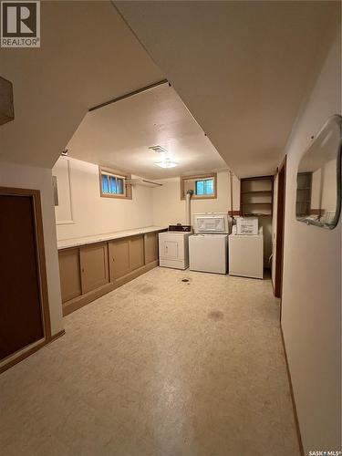 1204 Ewart Avenue, Saskatoon, SK 