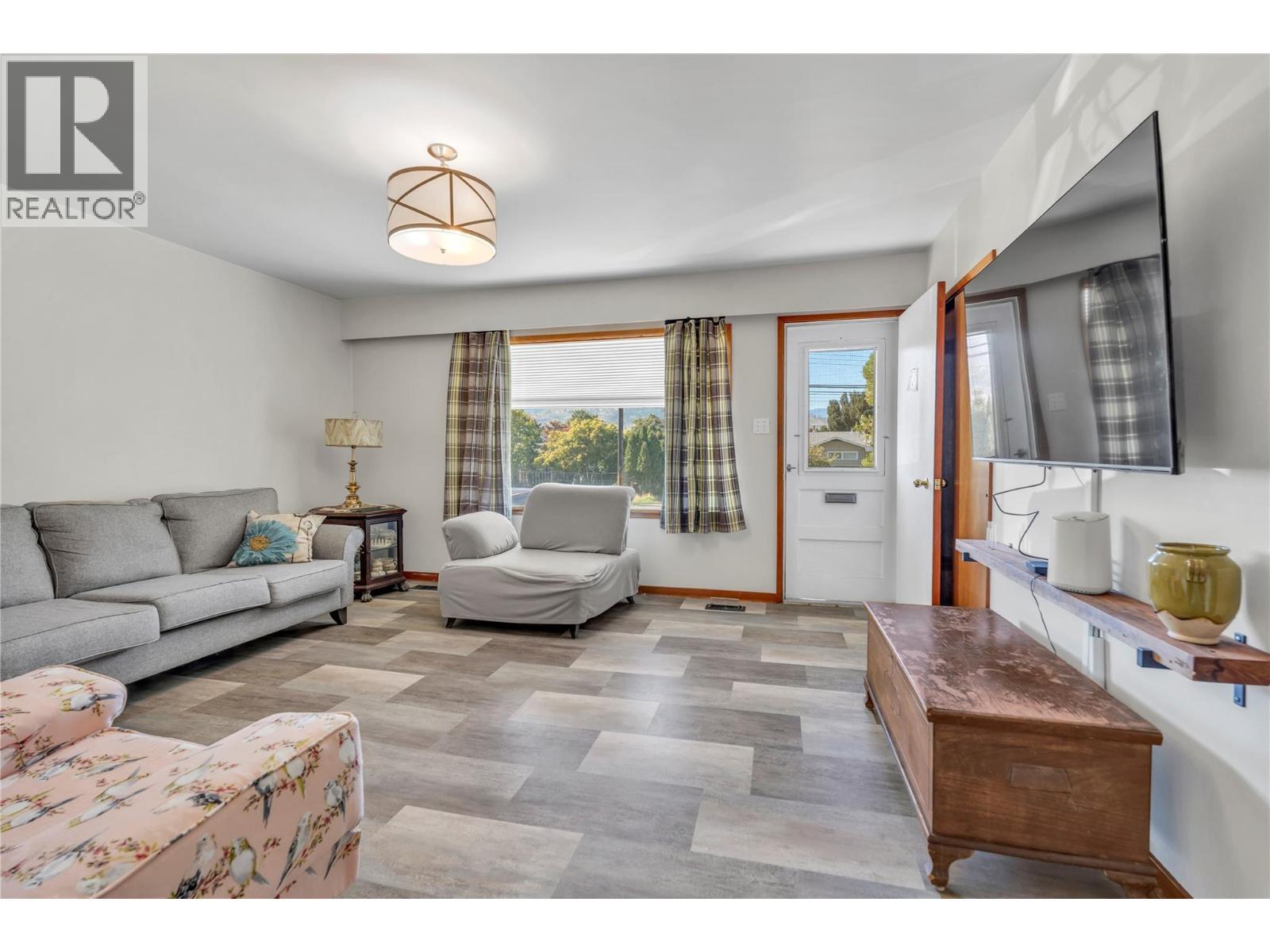 1826 Fairford Drive, Penticton, BC