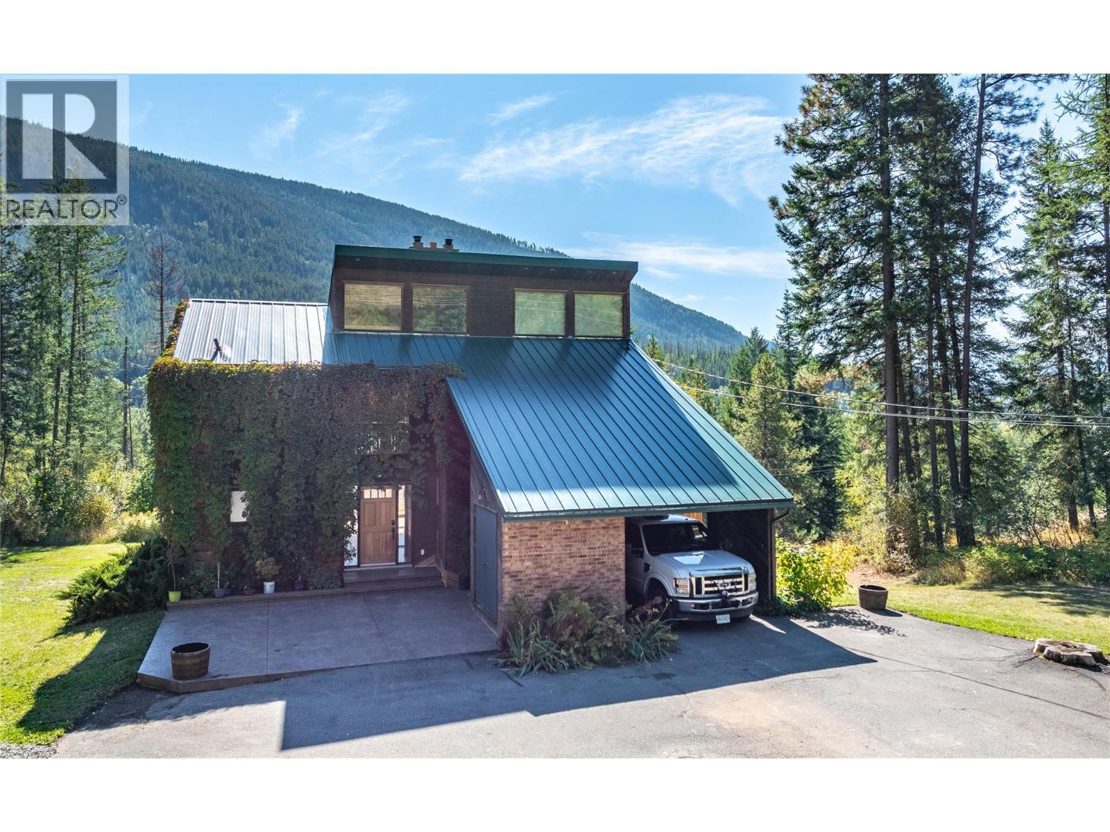 4681 Goat River N Road, Arrow Creek, BC