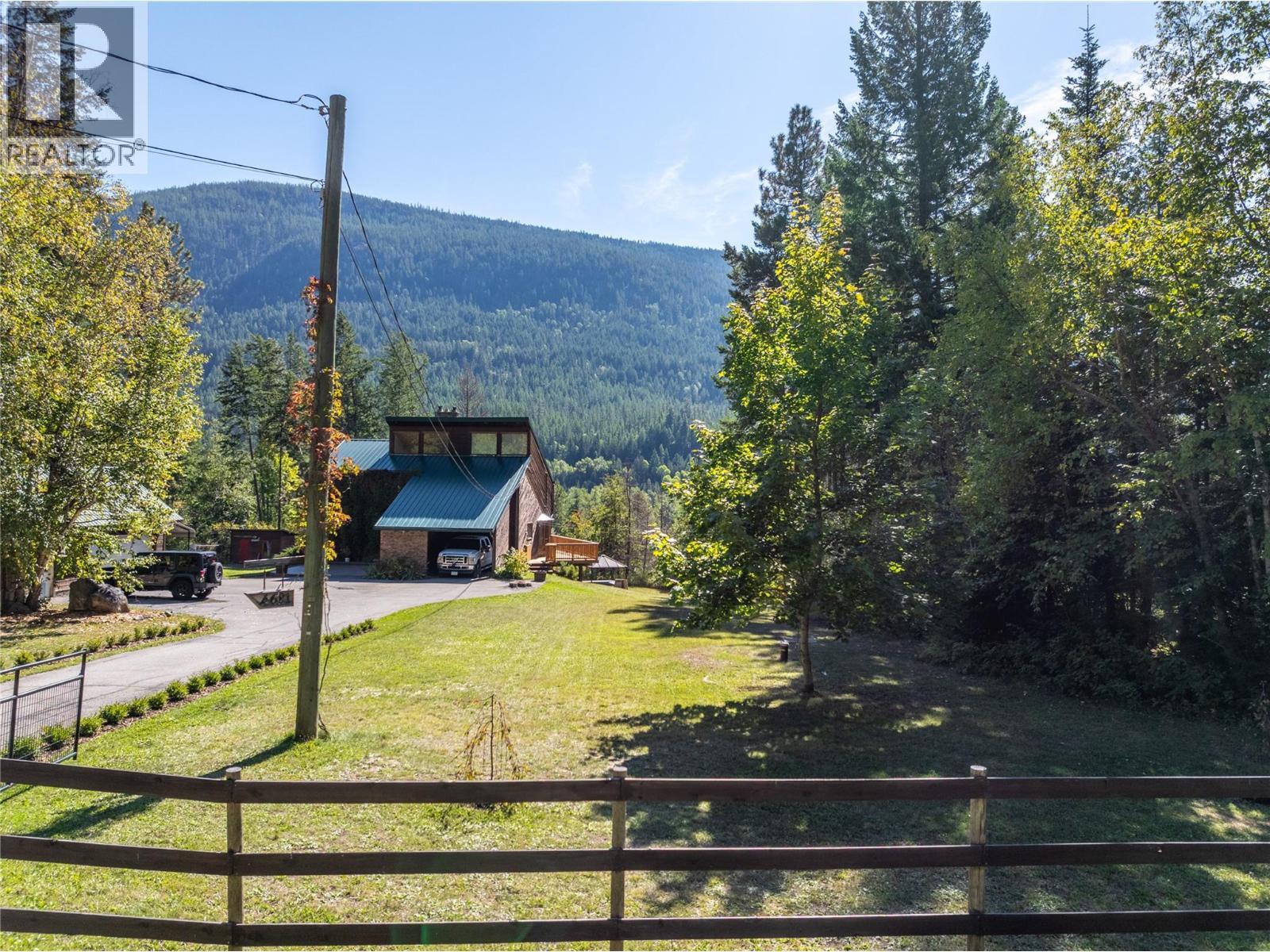 4681 Goat River N Road, Arrow Creek, BC