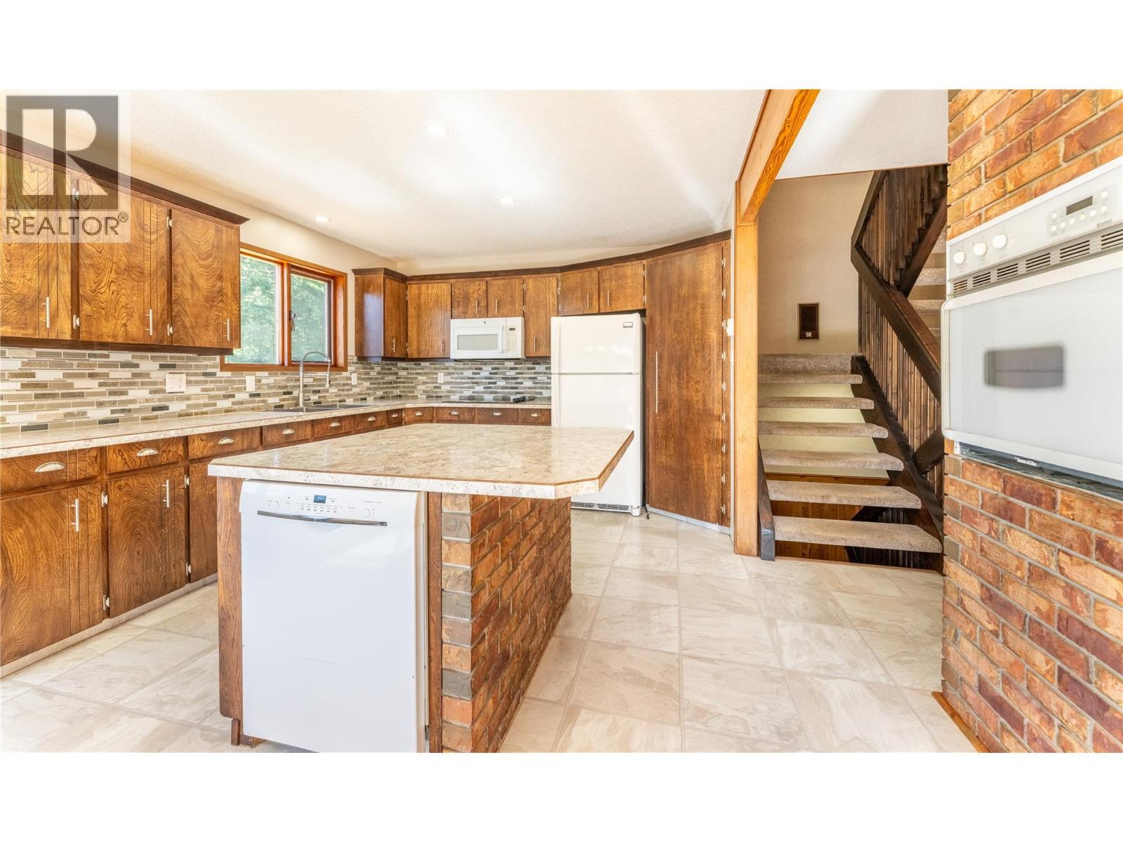 4681 Goat River N Road, Arrow Creek, BC