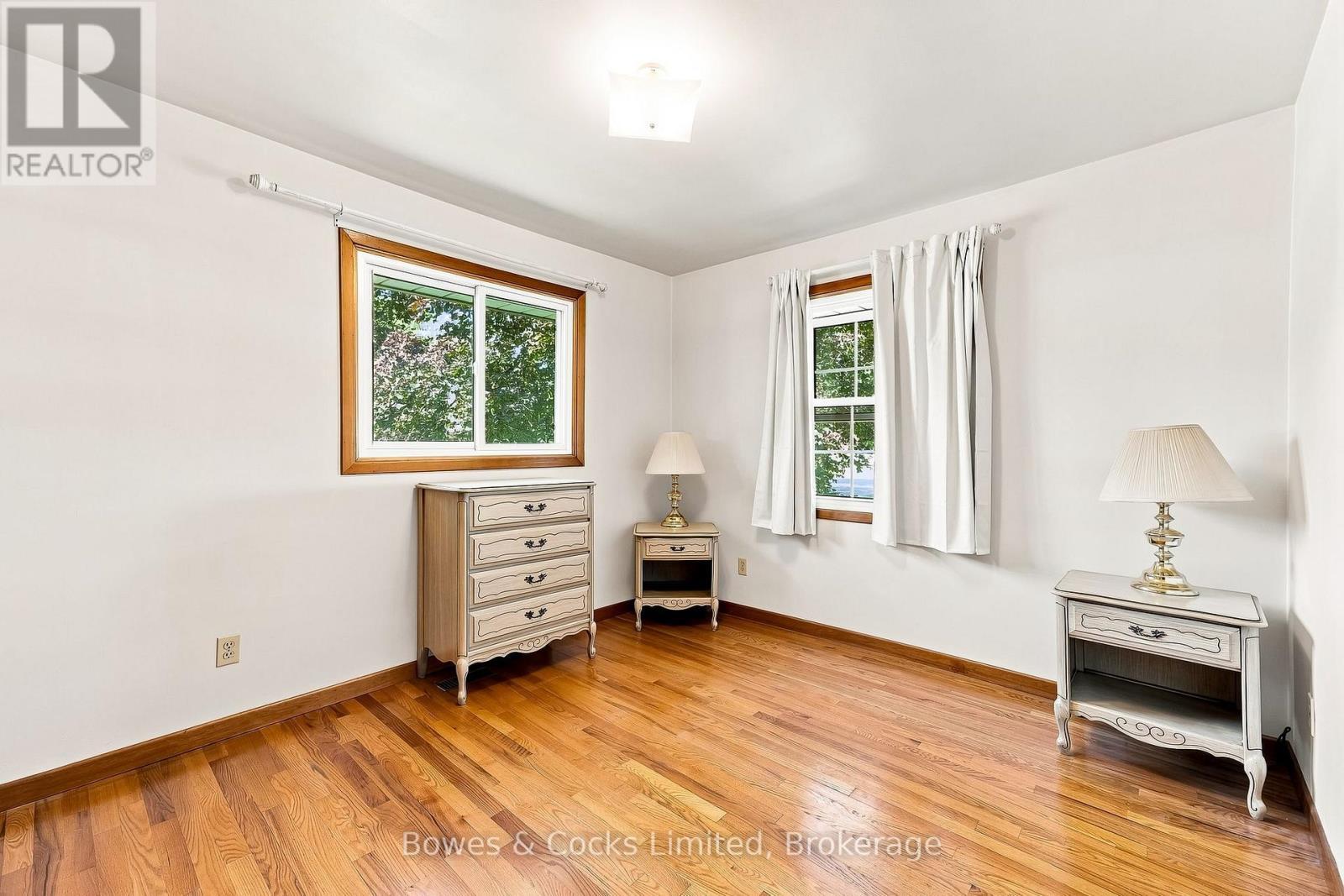 687 Lundy'S Lane, Peterborough (Otonabee Ward 1), ON