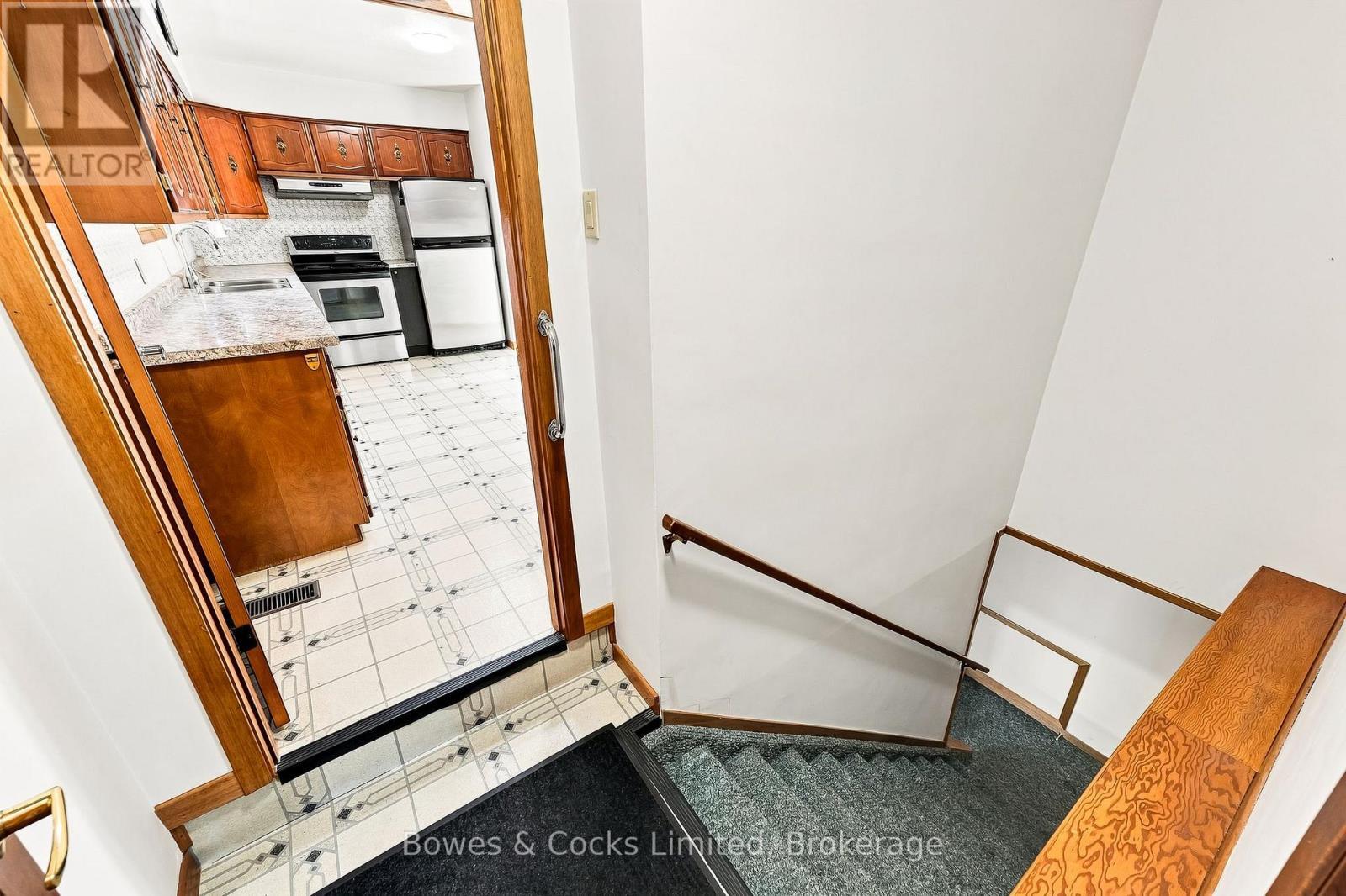 687 Lundy'S Lane, Peterborough (Otonabee Ward 1), ON