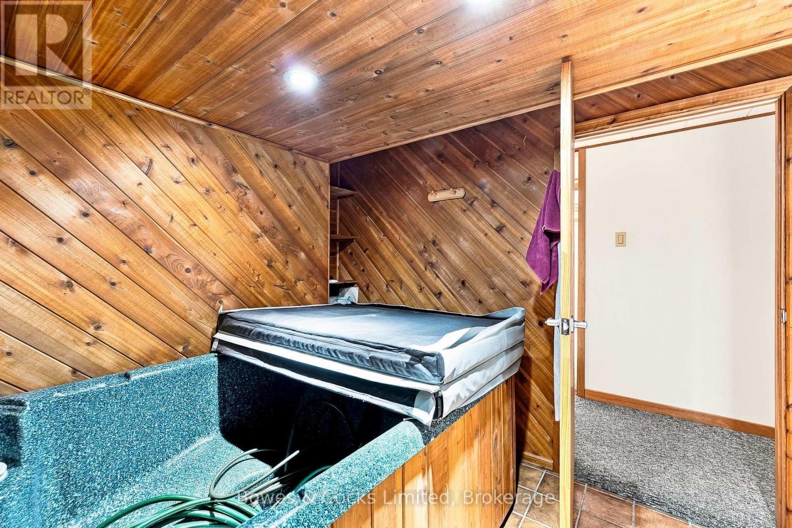 687 Lundy'S Lane, Peterborough (Otonabee Ward 1), ON