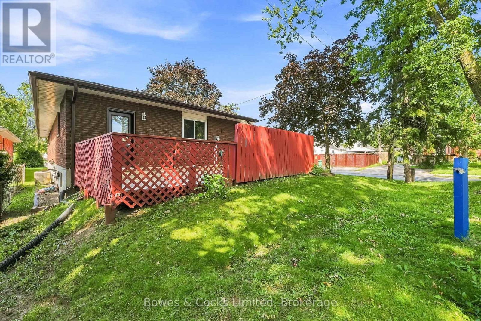 687 Lundy'S Lane, Peterborough (Otonabee Ward 1), ON