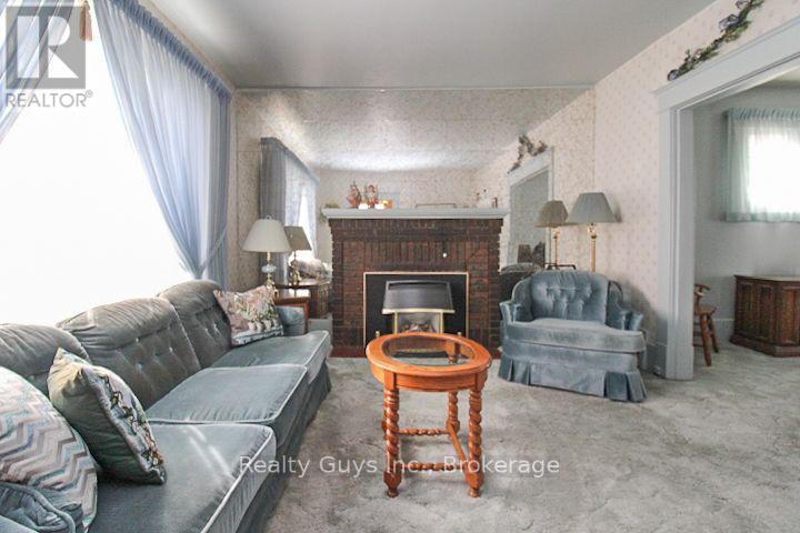 523 Armour Road, Peterborough (Ashburnham Ward 4), ON