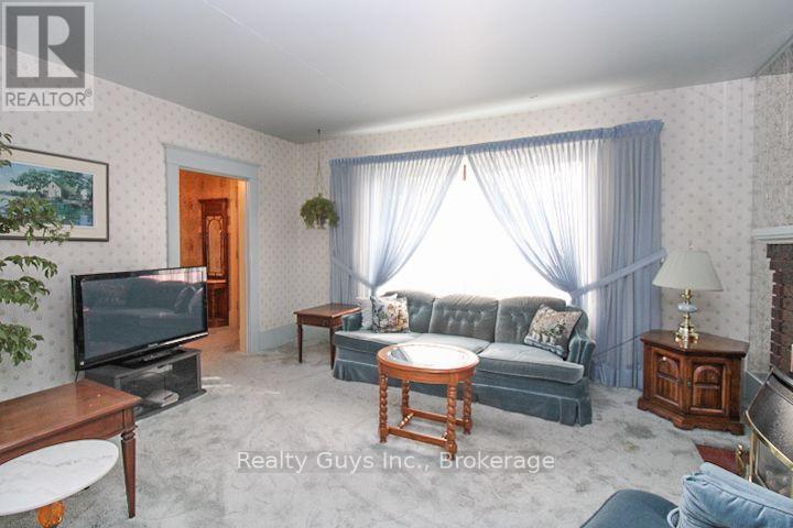 523 Armour Road, Peterborough (Ashburnham Ward 4), ON