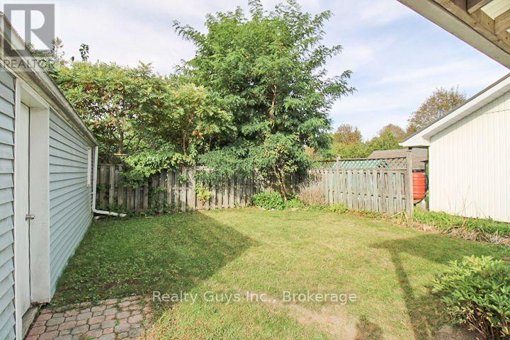 523 Armour Road, Peterborough (Ashburnham Ward 4), ON