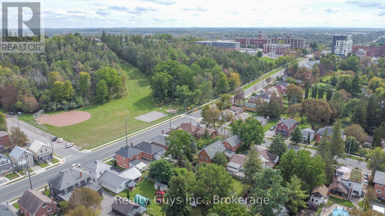 523 Armour Road, Peterborough (Ashburnham Ward 4), ON