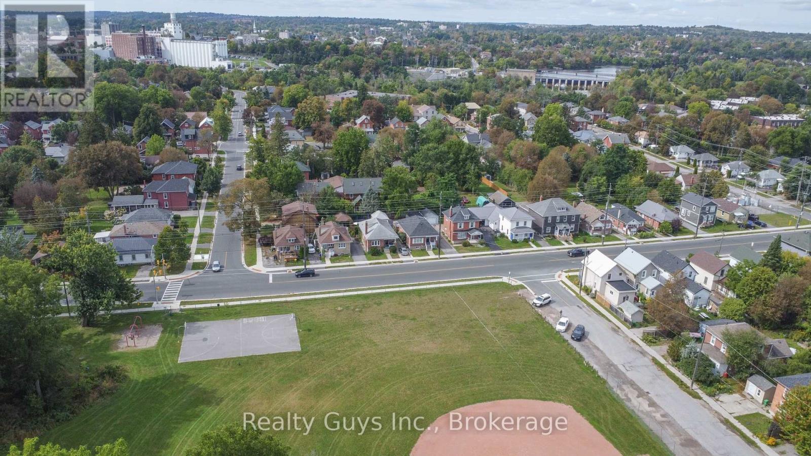 523 Armour Road, Peterborough (Ashburnham Ward 4), ON