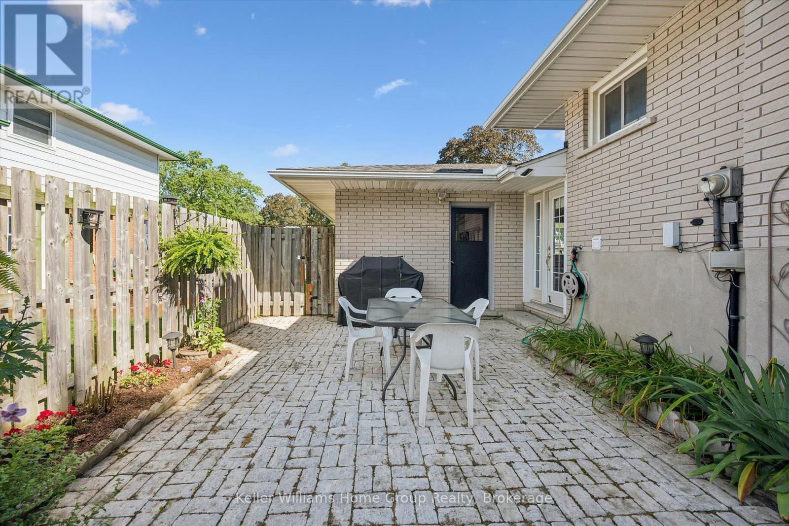 35 Crosby Drive, Kitchener, ON