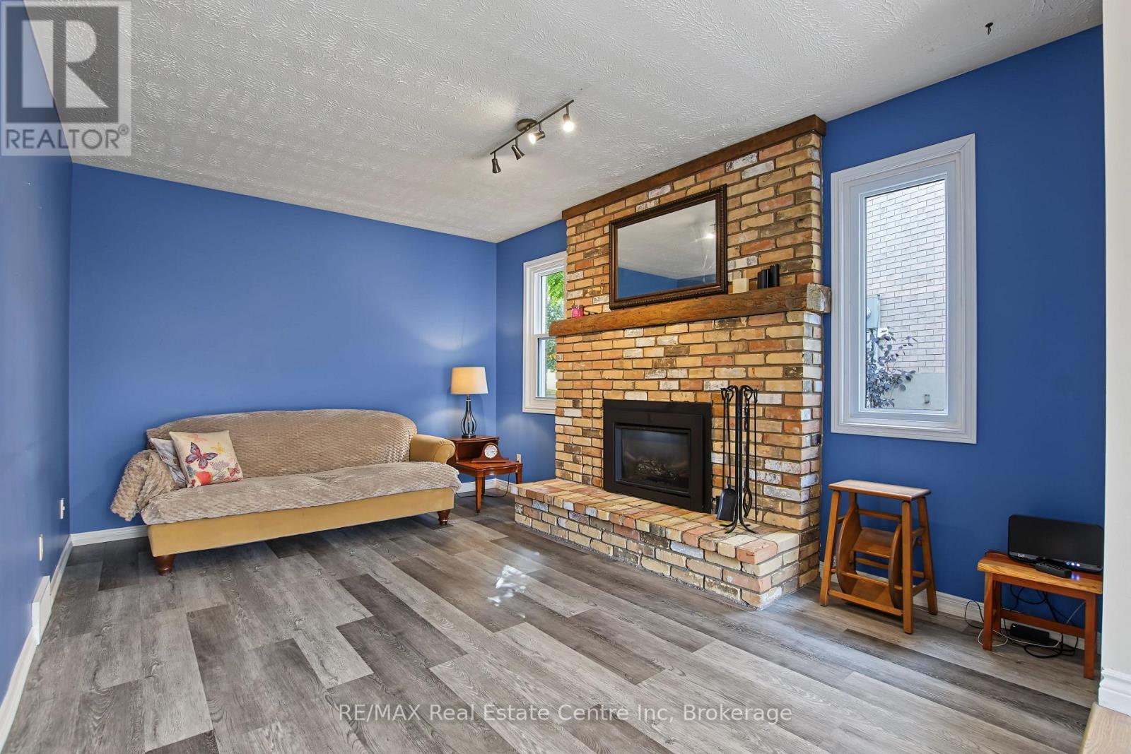 71 Linda Drive, Cambridge, ON