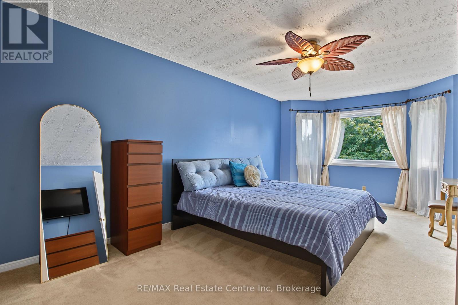 71 Linda Drive, Cambridge, ON